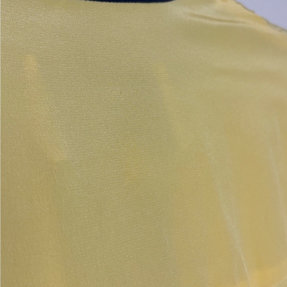 Amour Vert Yellow Color Button Down Blouse with Pocket 100% Silk Small S - Picture 4 of 8